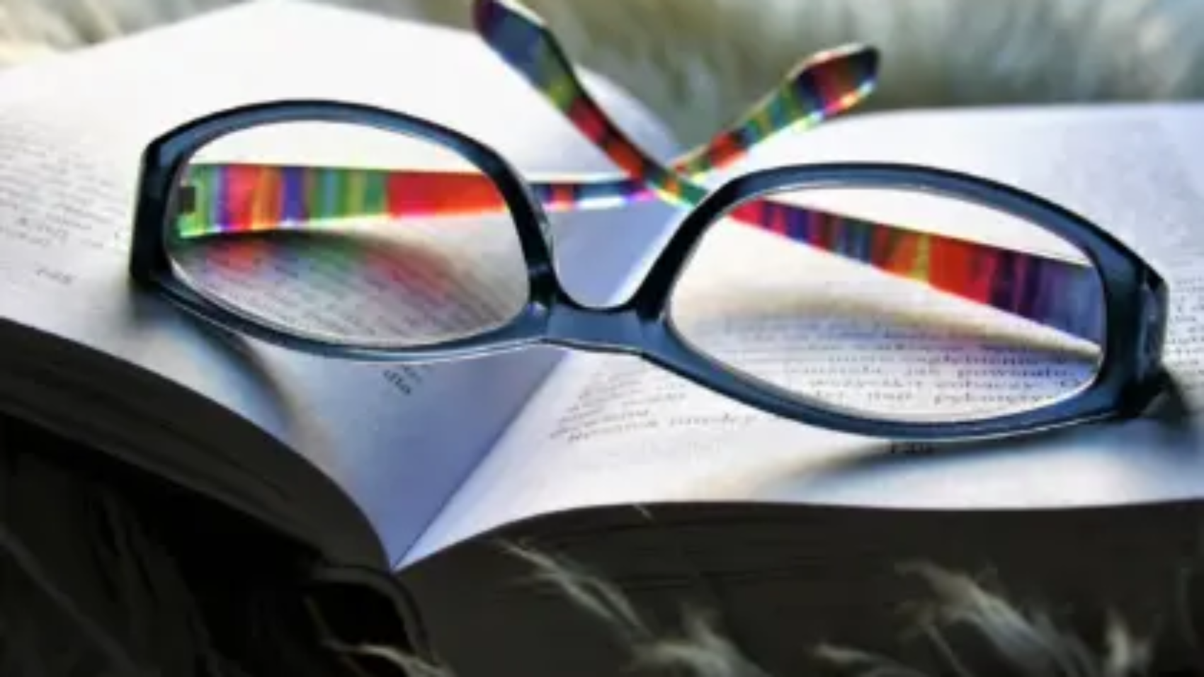 reading-3088491_1920